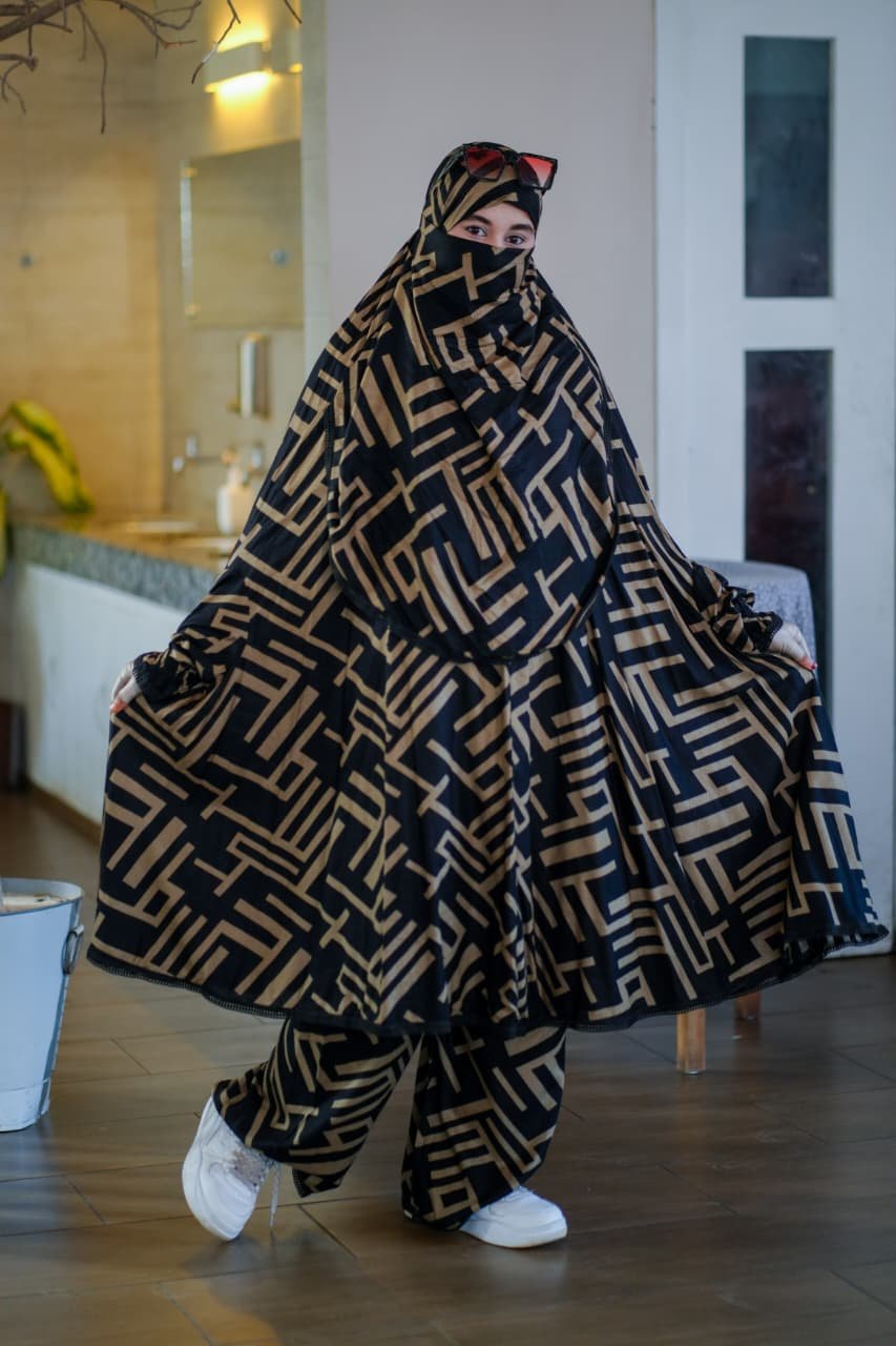 WhatsApp Image 2026-01-25 at 7.20.32 PM Khimar Plazu Set - PS114 - Image 1